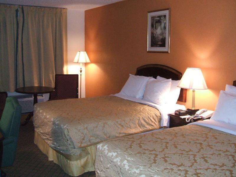 A Victory Inn - West Dearborn Dearborn Heights Room photo