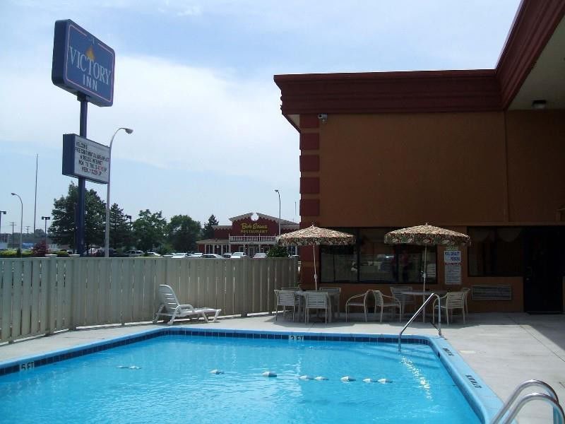 A Victory Inn - West Dearborn Dearborn Heights Exterior photo